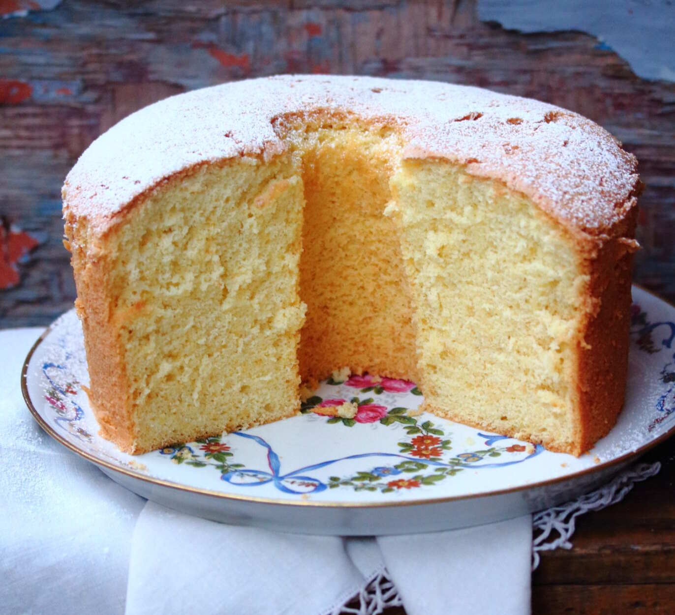 Chiffon Cake Ricetta Originale: Torta Soffice e Alta | Peroni 2025